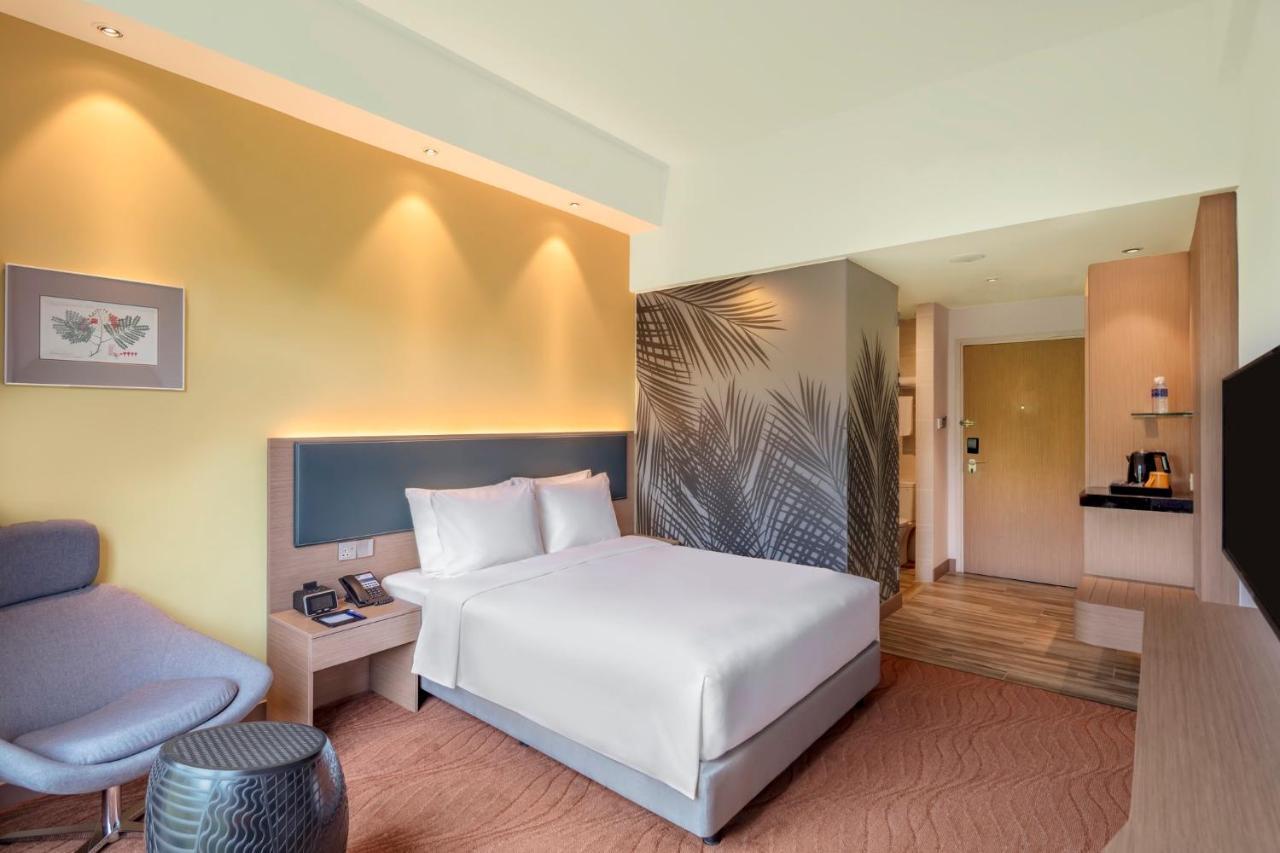 Holiday Inn Express Kota Kinabalu City Centre By Ihg Exteriör bild
